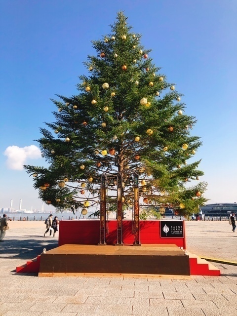 ニューロワークスから徒歩圏内に位置する赤レンガ