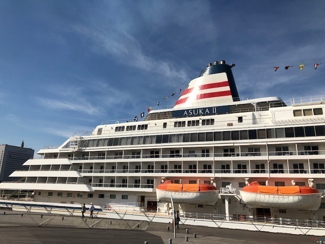 ニューロワークスから徒歩圏内に位置する大さん橋