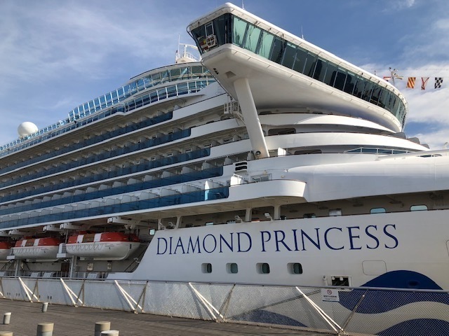 ニューロワークスから徒歩圏内に位置する大さん橋