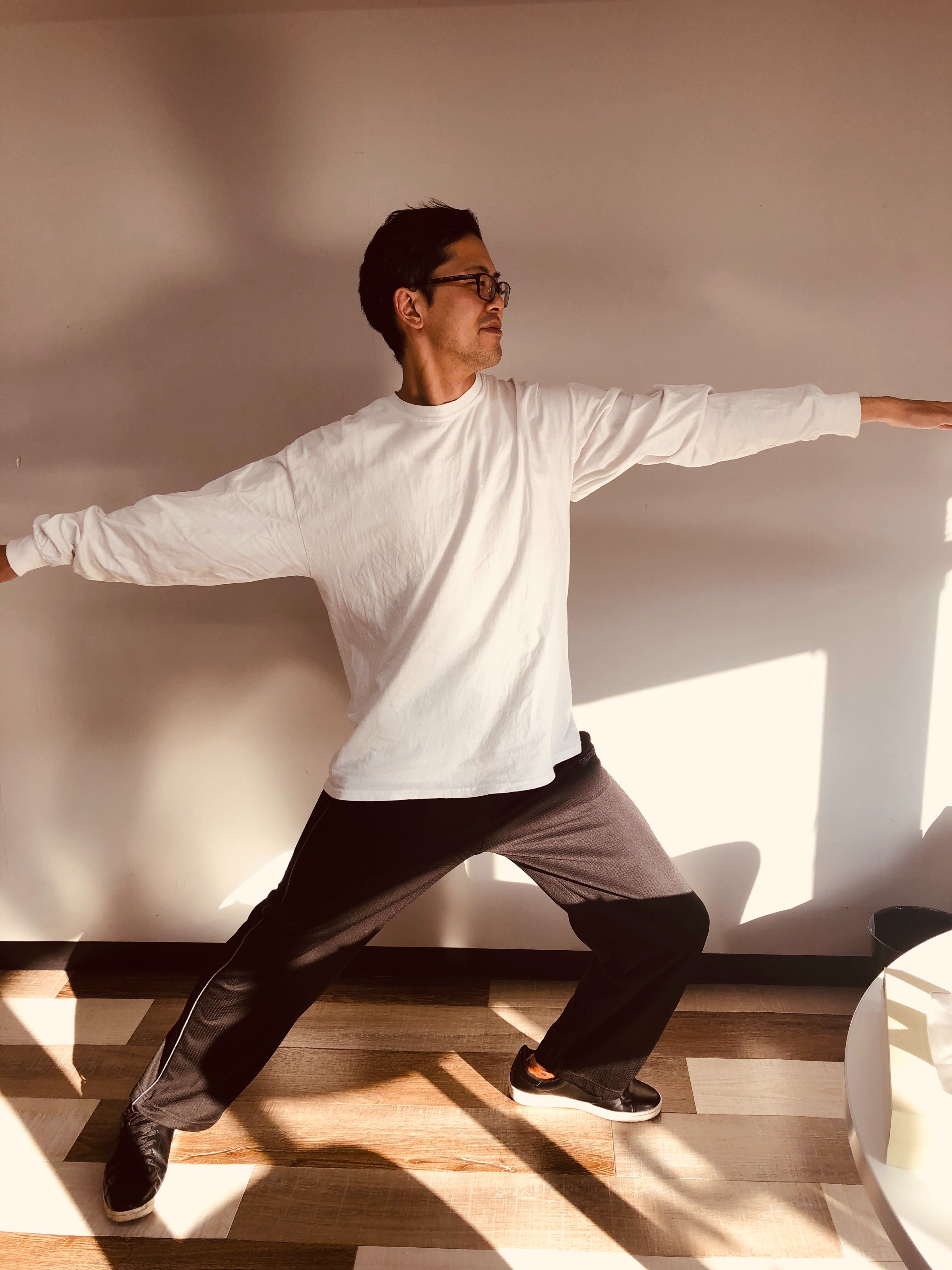 海外でヨガを習得してきた臨床心理士の講師がお送りするリラクゼーションヨガ