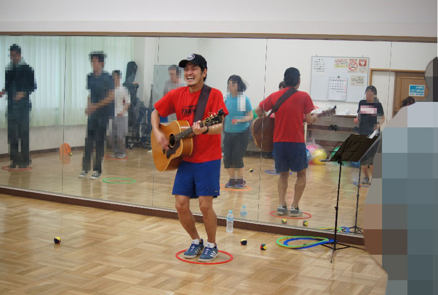 コラボリトミック講師のイーサン