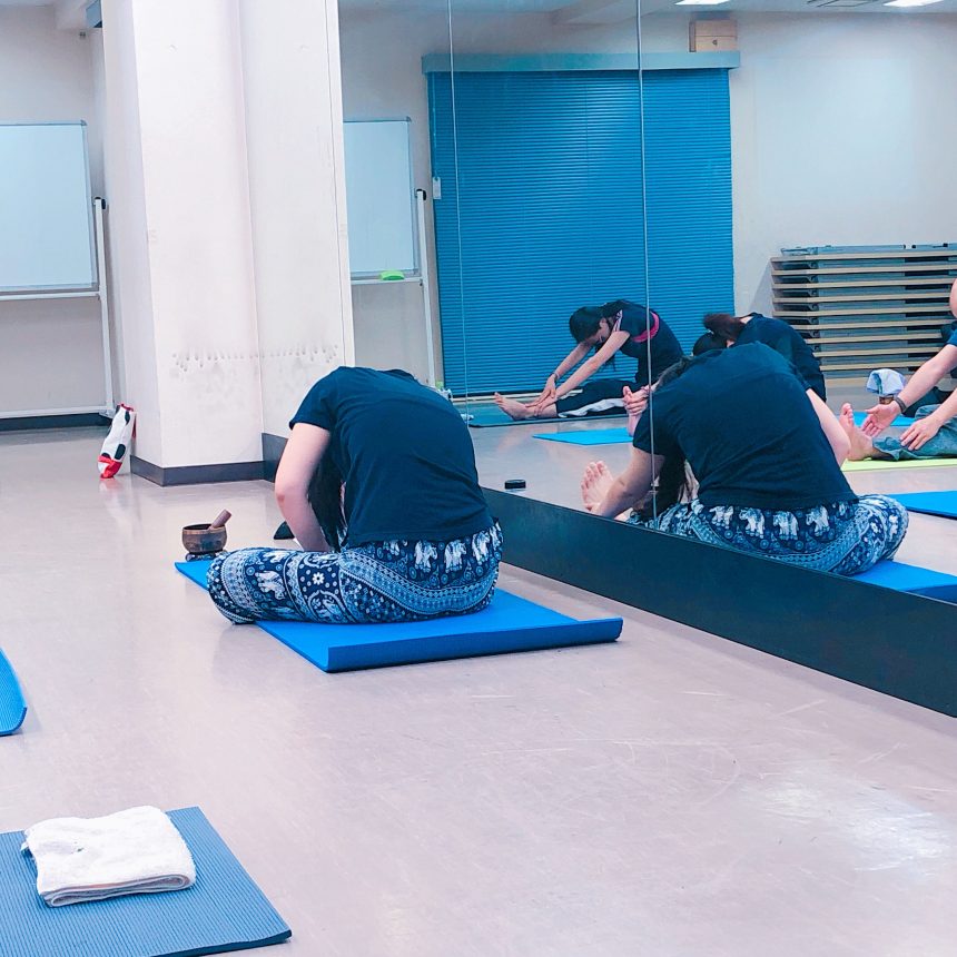 すっきりヨガプログラムの様子