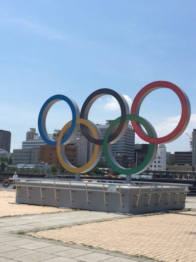 オリンピック　エンブレム